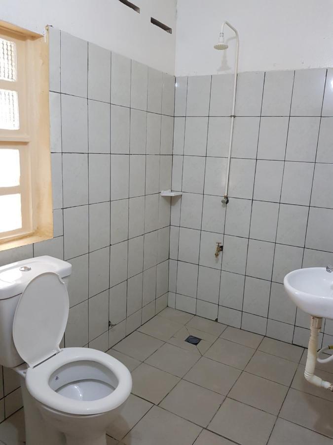 La Guesthouse Etoile Котону Екстериор снимка