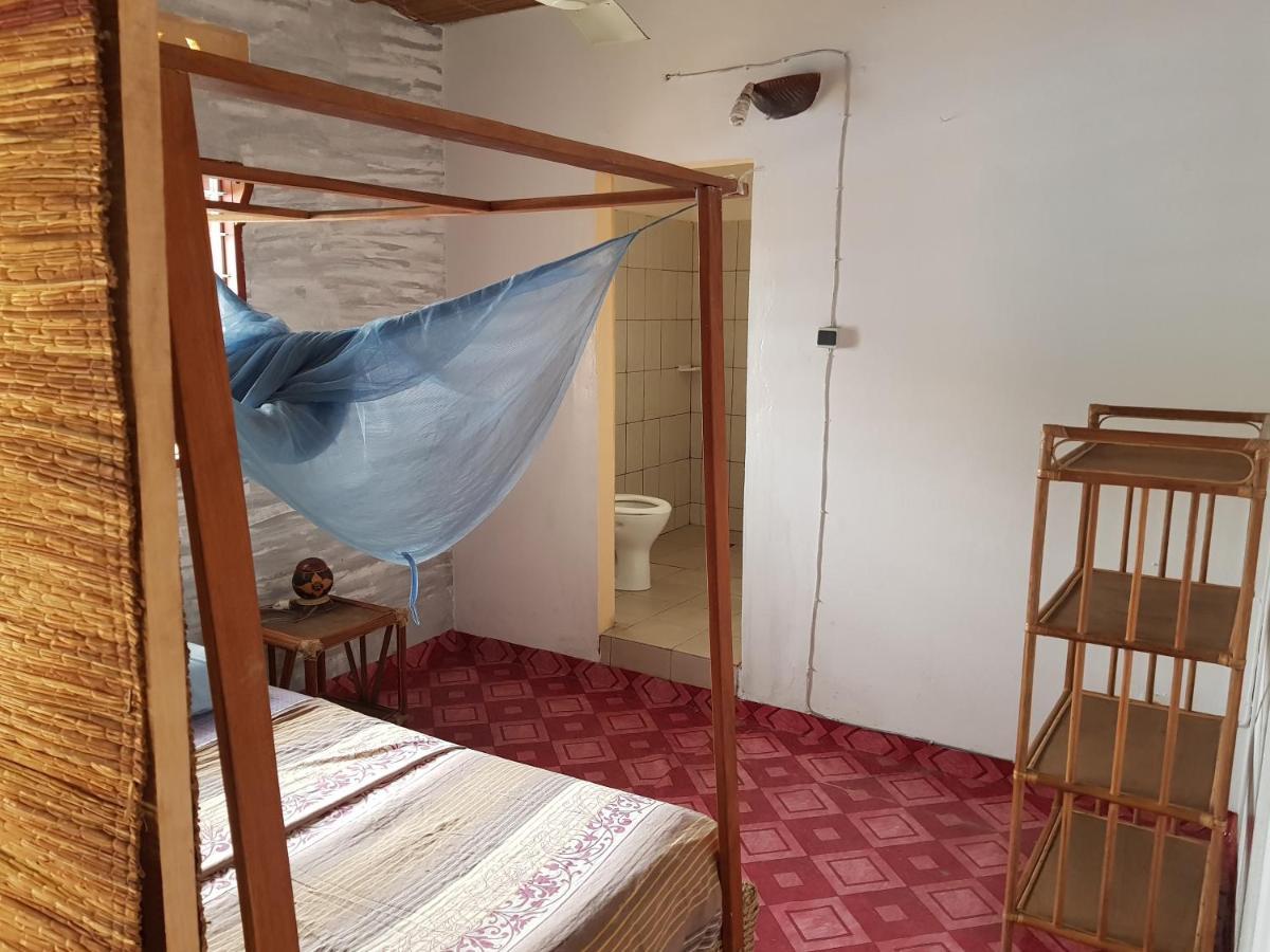 La Guesthouse Etoile Котону Екстериор снимка