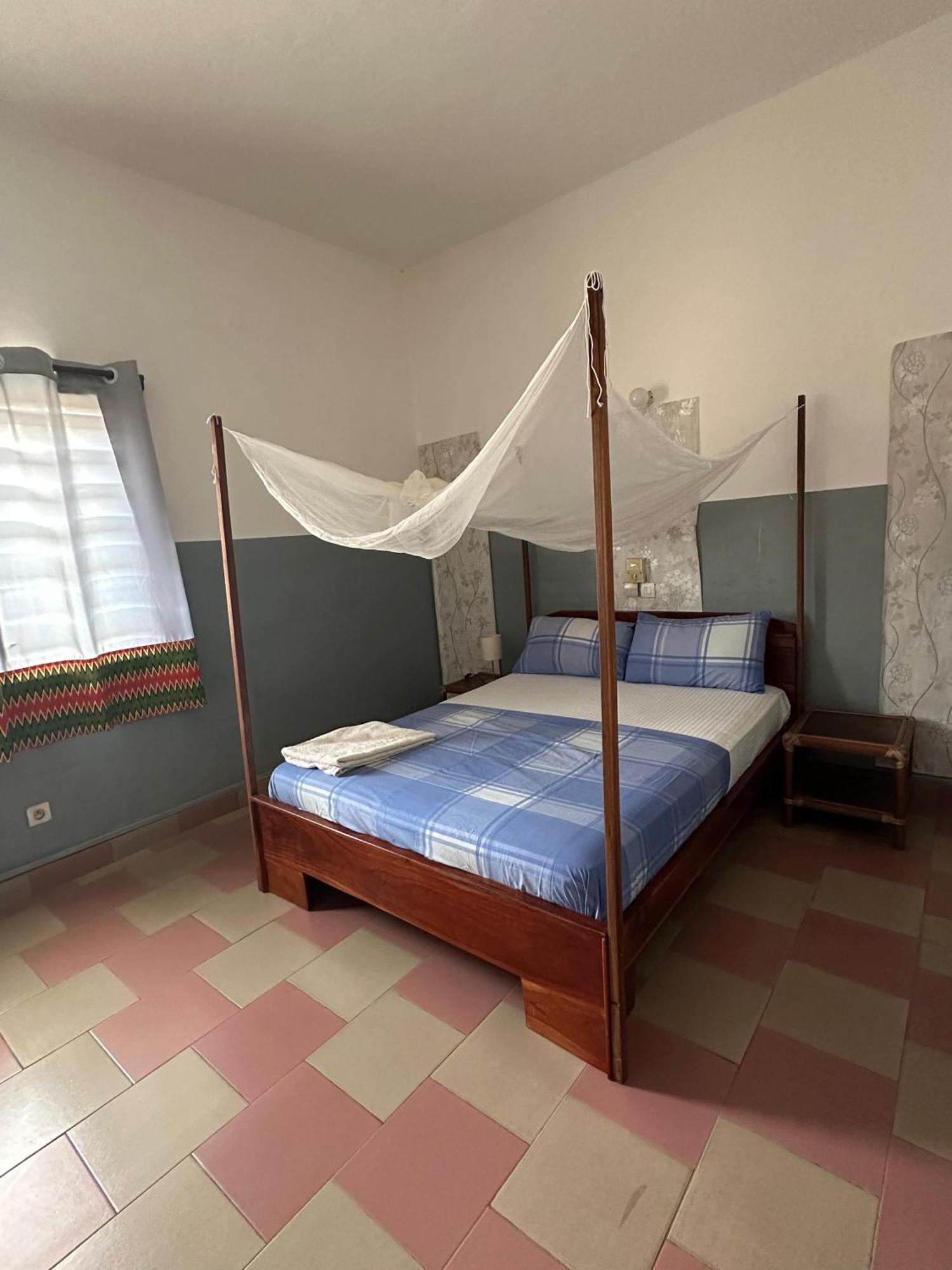 La Guesthouse Etoile Котону Екстериор снимка