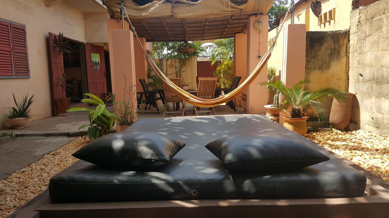 La Guesthouse Etoile Котону Екстериор снимка