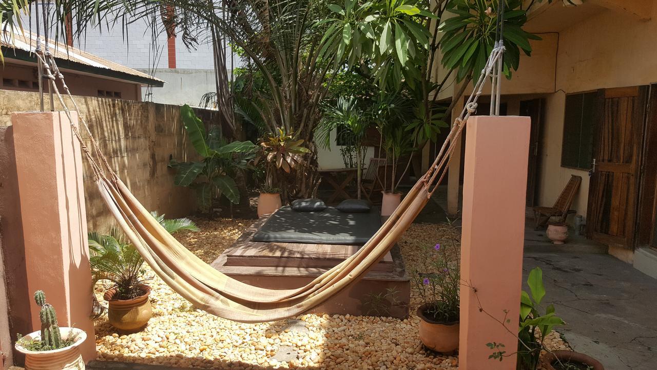La Guesthouse Etoile Котону Екстериор снимка
